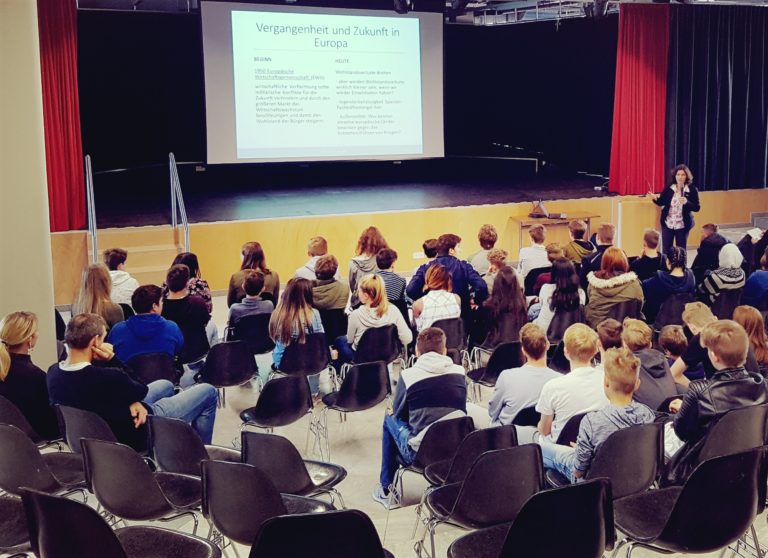Diskussion mit Schüler*innen der Mittelschule Main-Spessart