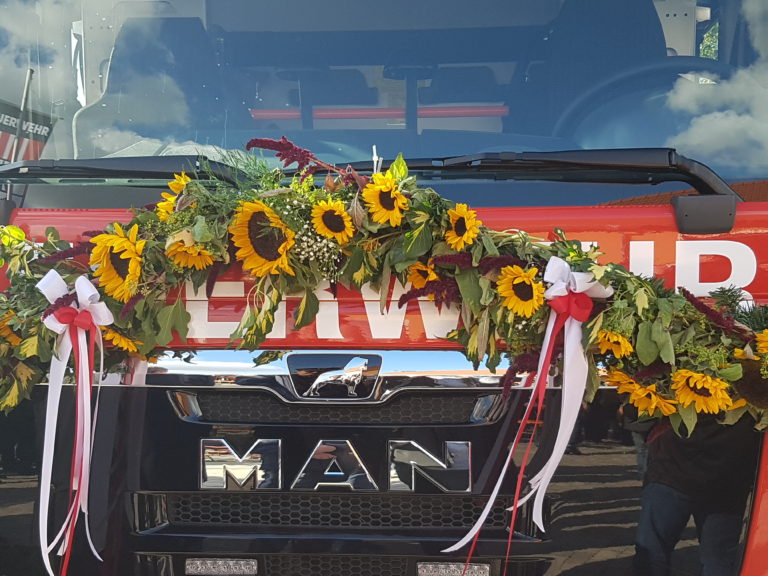 Fahrzeugübergabe der Feuerwehr Mühlhausen