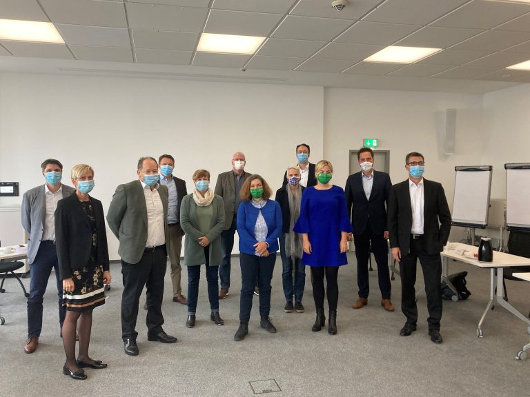 Pressemitteilung: GRÜNE Delegation besuchte Bosch Rexroth in Lohr